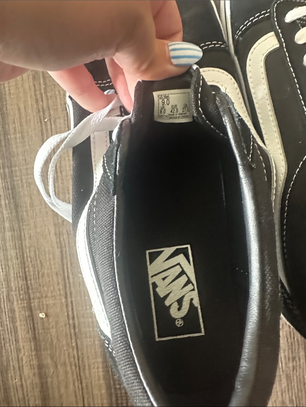 Vans Black and White Old Skool Low-Top Sneakers - Picture 6 of 6